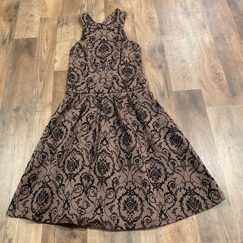 Women’s dress